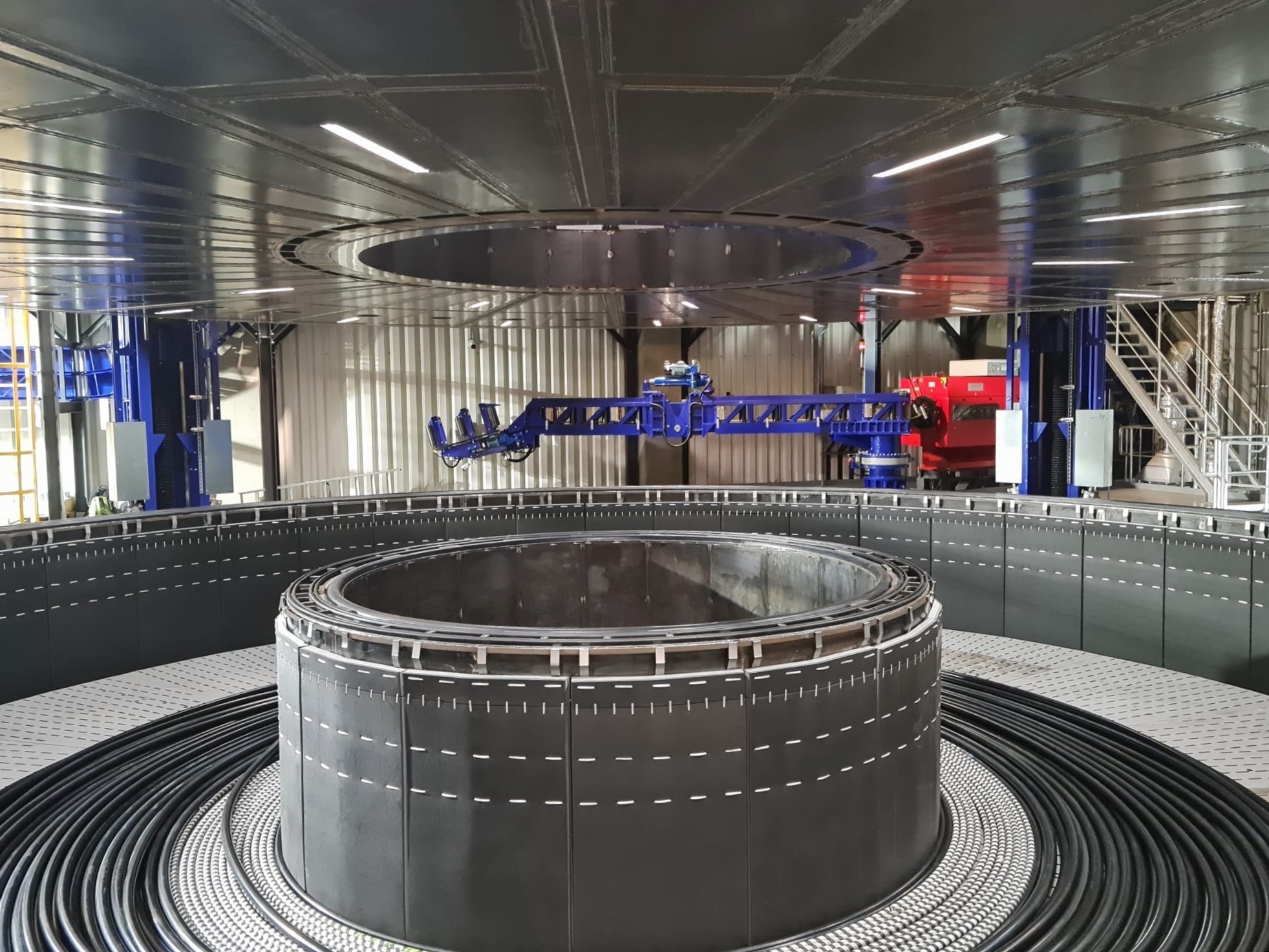 Commissioning First Submarine Cables Degassing Vessel – NKT Cologne Plant